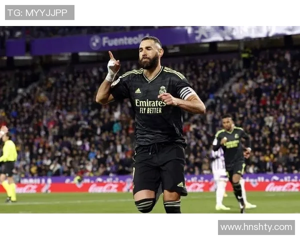 本泽马:从天才少年到世界足球巨星的辉煌旅程与传奇故事