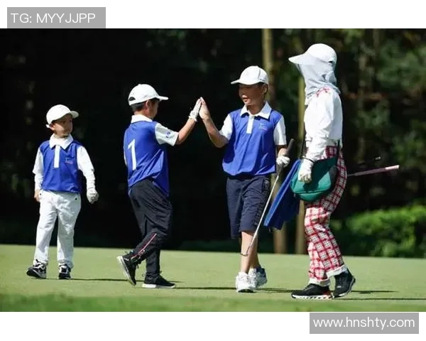 沈梓捷的成长之路：从青涩少年到篮球场上的耀眼明星